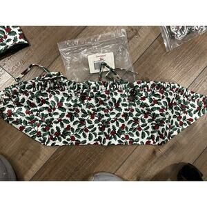 Longaberger Medium Gathering Basket Traditional Holly Liner NEW Christmas